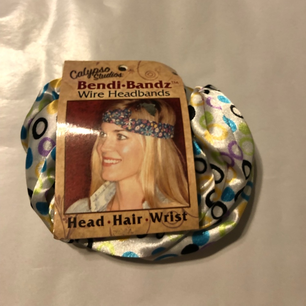 Bendi Bandz Wire Headband with Multicolored Circle